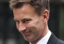 Jeremy Hunt faces Nurses strike over pay cap after MPs get payrise