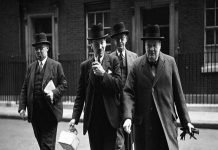 Last time Euro politics affected the UK, we called a govt. of National Unity. May’s Tories put party before Patriotism & they must be punished.