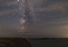 This timelapse of the night sky over the Welsh coast is mindblowing…