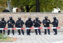 Two dead in German synagogue attack on Yom Kippur